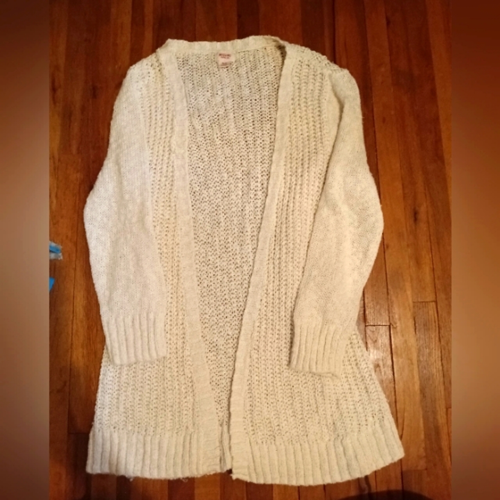 Mossimo Cozy White Open-Front Sweater